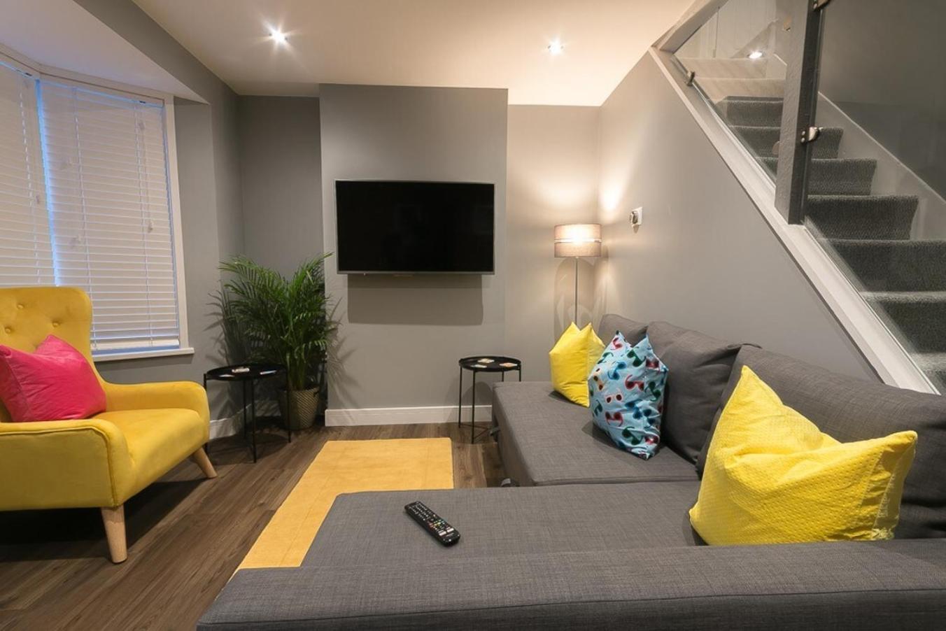 Stylish Close To The By Adliv Margate