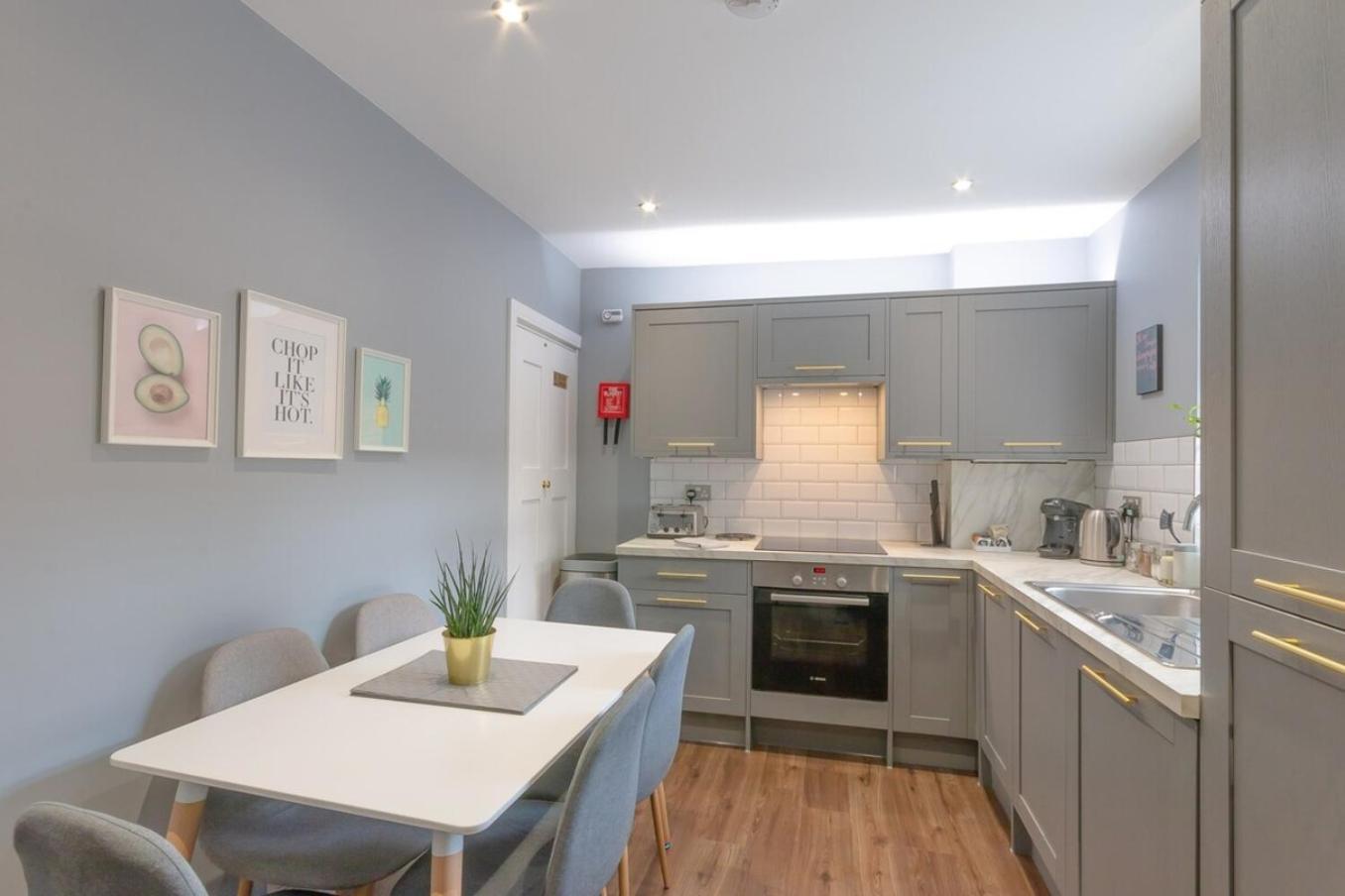 Stylish Close To The By Adliv * Margate